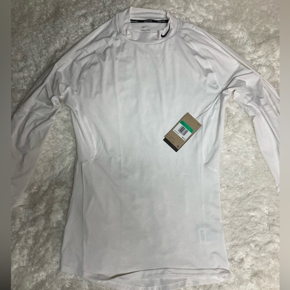 Nike Dri Fit White Fitted Performance Mock Mens LS Multiple sizes Lrg & X Large - Picture 7 of 7